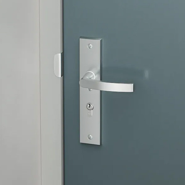 AXA Veiligheidsbeslag met duwer | AXA | Edge Plus | 92 mm  (Kerntrekbeveiliging, Aluminium) 6667359192K K010809402 - 5