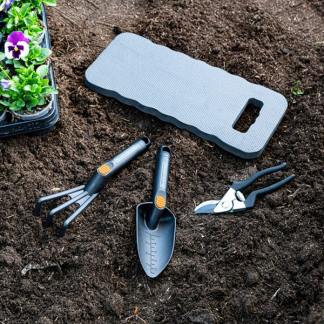 Black & Decker Tuingereedschapset | BLACK+DECKER | 4-delig (Snoeischaar, Handhark, Tuinschepje, Kniekussen) 871125223426 K170116610 - 7