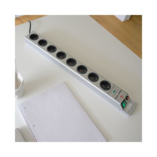 Brennenstuhl Stekkerdoos met overspanningsbeveiliging | Brennenstuhl | 2.5 meter (8-voudig, 13.500 A, Zilver) 1153340318 A010813410 - 10