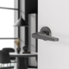 Differnz Deurklink | Differnz | Rotterdam (Rond rozet, RVS, Gun metal) 86.025.26 K010830378 - 2