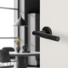 Differnz Deurklink | Differnz | Utrecht (Rond rozet, Ruwe hendel, RVS, Zwart) 86.027.16 K010830326 - 2
