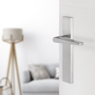 Differnz Deurklink met blindschild | Differnz | Rotterdam (RVS, Chroom) 86.025.01 K010830342 - 2