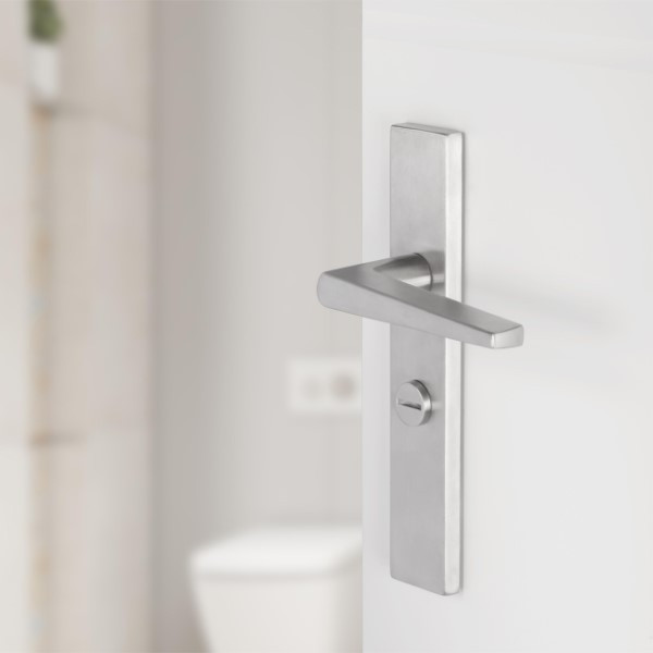 Differnz Deurklink met wc-sluitingschild | Differnz | Rotterdam | 63 mm (RVS, Chroom) 86.025.03 K010830344 - 2