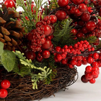 House of Seasons Kerstkrans | House of Seasons | Ø 40 cm (Groen met rode bessen en dennenappels, Binnen/Buiten) 1165301 K151100121 - 2