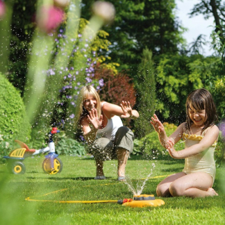 Hozelock Wandslangenbox | Hozelock | 40 meter (Incl. multisproeier, koppelstukken en tuinspuit, Vergrendeling) 2595R2515 K170505385 - 4