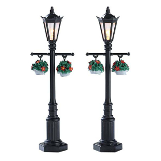 Lemax Kerstdorp accessoire | Lemax | Old English Lamp Post | General Products | Set van 2 (Led, Handgeschilderd)  74231 K151001154 - 1