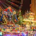 Lemax Kersttafereel | Lemax | The Spin Out | Carnival (Bewegend, Muziek, Led, Handgeschilderd) 44361-EU K151001543 - 2