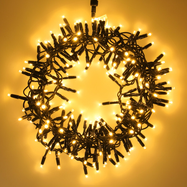 Lumineo Koppelbare kerstverlichting | Cluster | Lumineo | Pro-Lights | 5 meter (200 leds, Buiten, Warm wit, Zwart snoer) 493709 K151200134 - 3