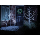Lumineo LED kerstboom | 1.5 meter (240 LEDs, Besneeuwde dennenboom) 492371 K151000679 - 6