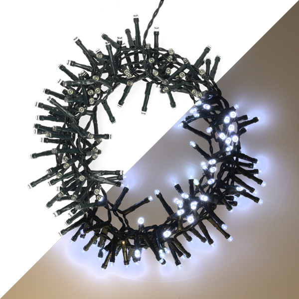 PerfectLED Compacte kerstverlichting op batterijen | 4.5 meter | PerfectLED (200 leds, Koud wit, Batterijen, Timer, Binnen/Buiten) AX8417700 K151200206 - 1