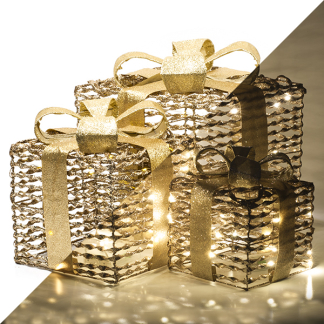 PerfectLED Kerstfiguur cadeaus | 17, 23 en 30 cm (Led, 3 stuks, Timer, Binnen/Buiten) AMZ105420 K150303865 - 1