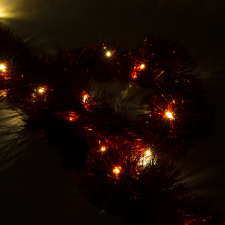 PerfectLED Slinger kerstboom | PerfectLED | 2.7 meter (26 leds, Timer, Batterijen, Binnen, Rood) 766200290 CAA330640 K151000758 - 3