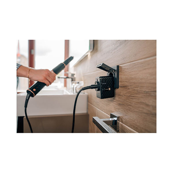 Verbatim Universele reisstekker met USB | Verbatim | Charge n Travel | Wereld naar Wereld | 100W (Uitschuifbaar, 2x USB A, 3x USB C, Zwart) 30191 K050801126 - 4