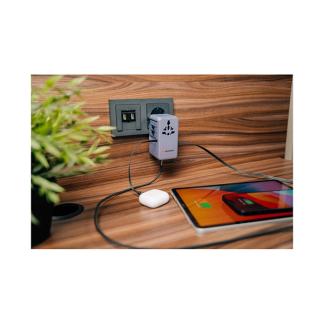 Verbatim Universele reisstekker met USB | Verbatim | Charge n Travel | Wereld naar Wereld (Uitschuifbaar, 1x USB A, 3x USB C, Paars) 30188 K050801125 - 4