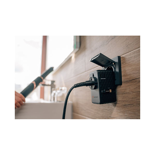 Verbatim Universele reisstekker met USB | Verbatim | Charge n Travel | Wereld naar Wereld (Uitschuifbaar, 1x USB A, 3x USB C, Zwart) 30186 K050801123 - 4